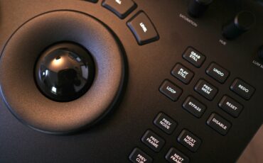 DaVinci Resolve Micro Panel - Hands-On Review
