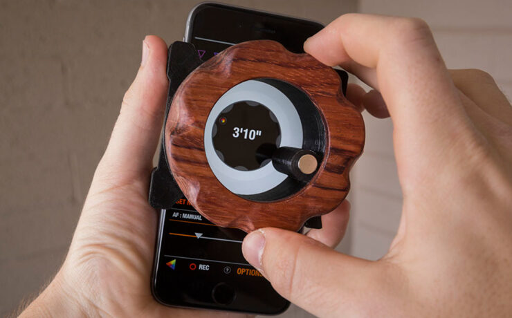 Radial Stylus - an iPhone Follow Focus for RED Cameras
