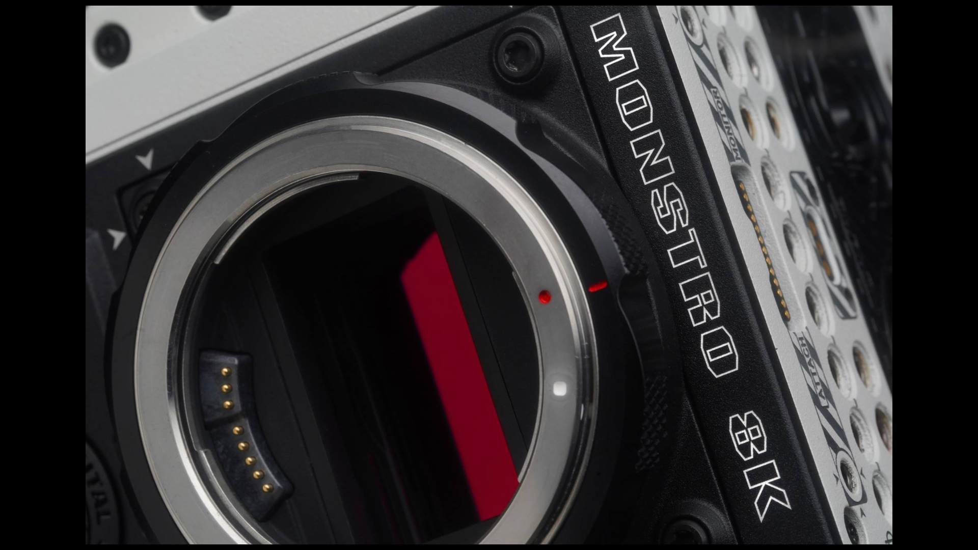 REDがMONSTRO 8K VVフルフレームセンサーを発表