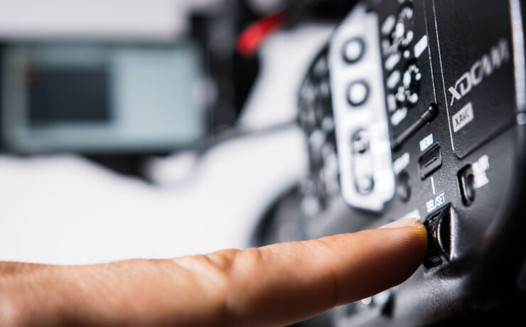 The Curious Case of the Sony FS5 Sel/Set Wheel