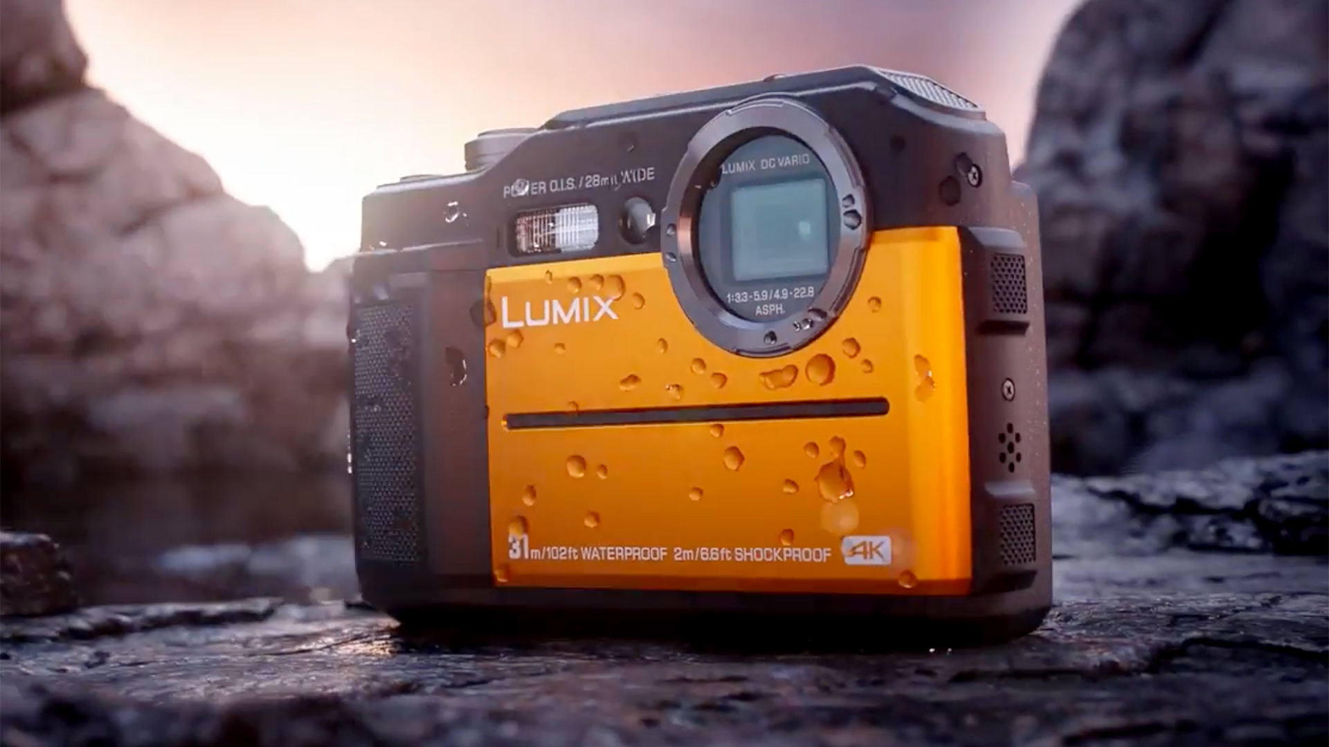 パナソニックがLumix FT7を発表 － 4K撮影可能でEVF内蔵の堅牢なコンパクトカメラ