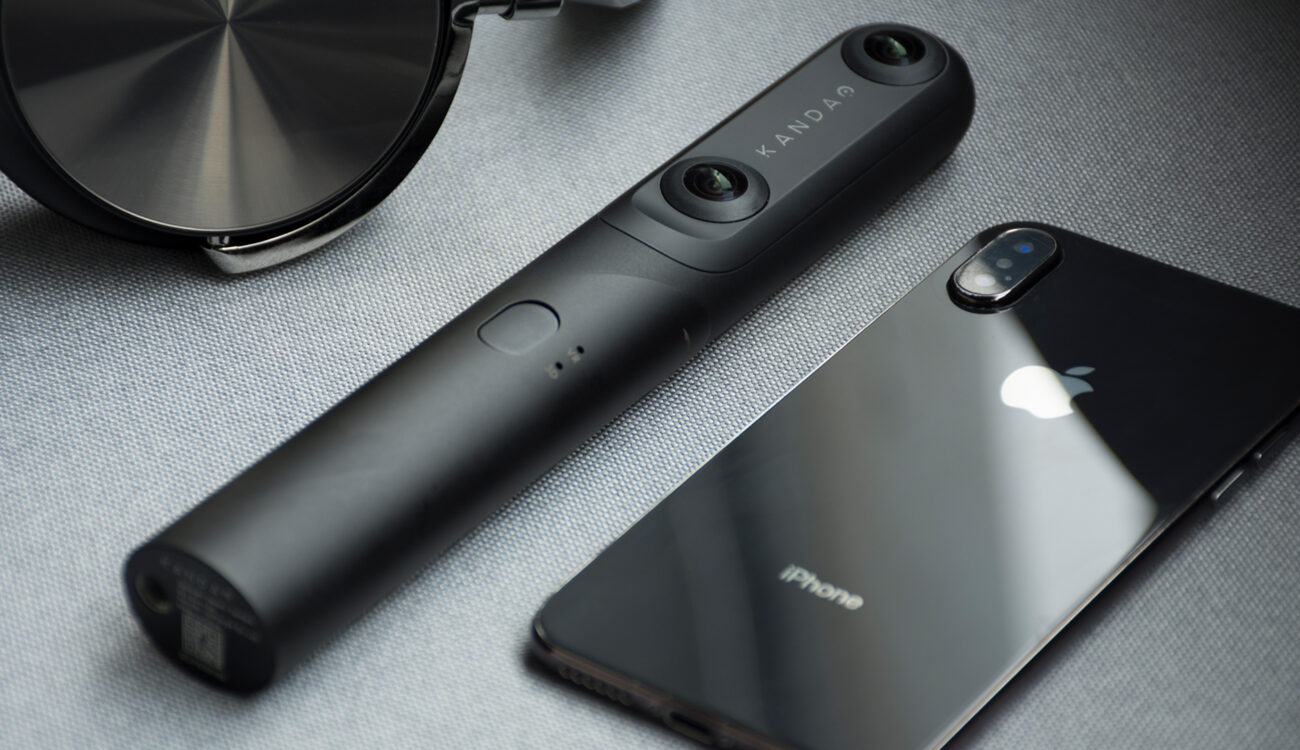 Kandao QooCam - Pocket Sized 4K 3D Stereo and 360° Camera