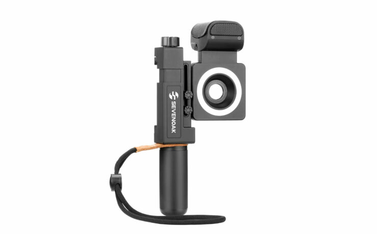 SmartCine Rig Adds Ring Light, Stereo Mic and Lenses to Smartphones