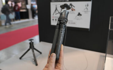 Gitzo Mini Traveler Tripod - Carbon Fiber Mini Tripod with up to 25kg Load Capacity