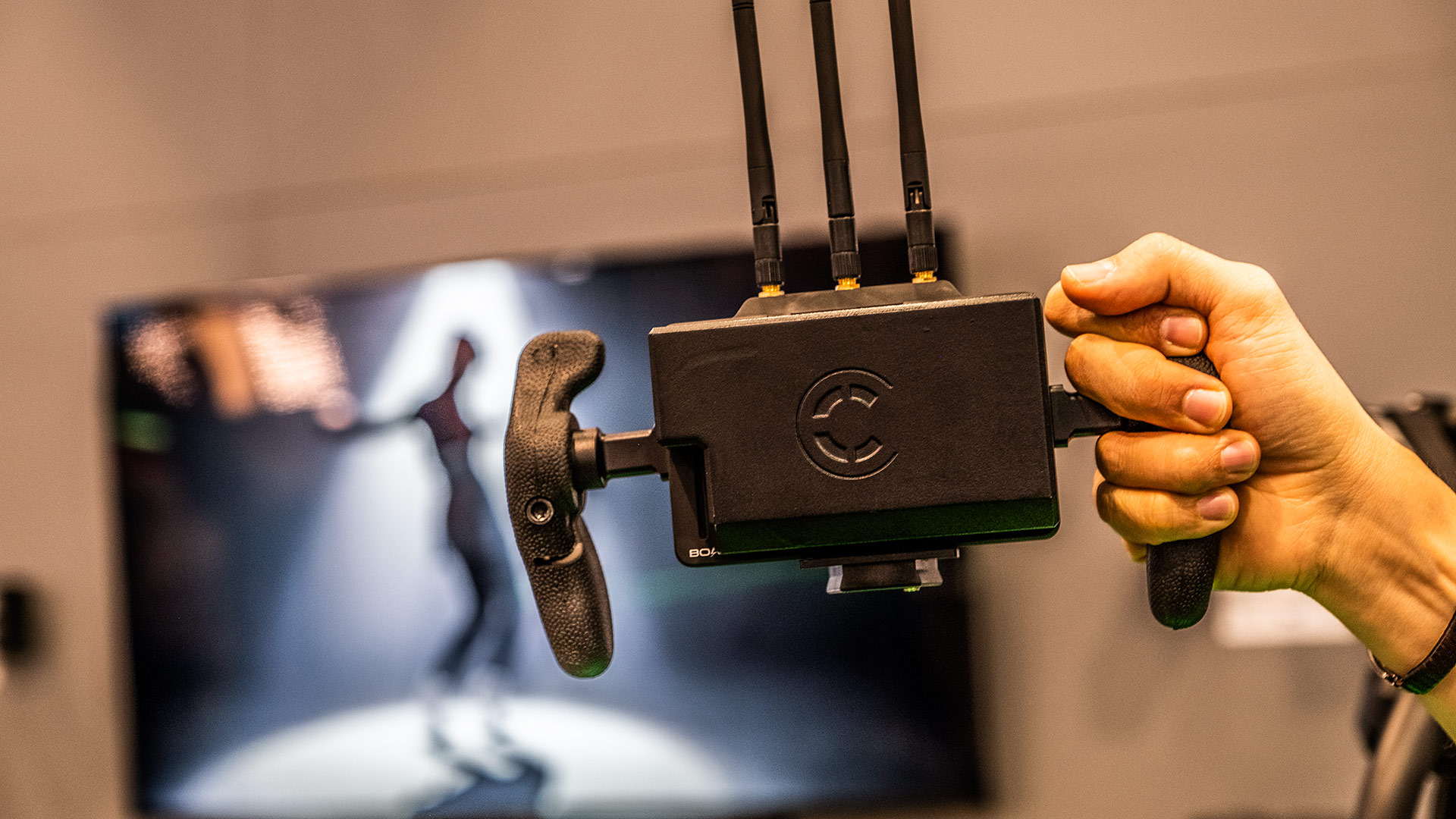 Core SWXがSmallHD FOCUS用バッテリーを発表