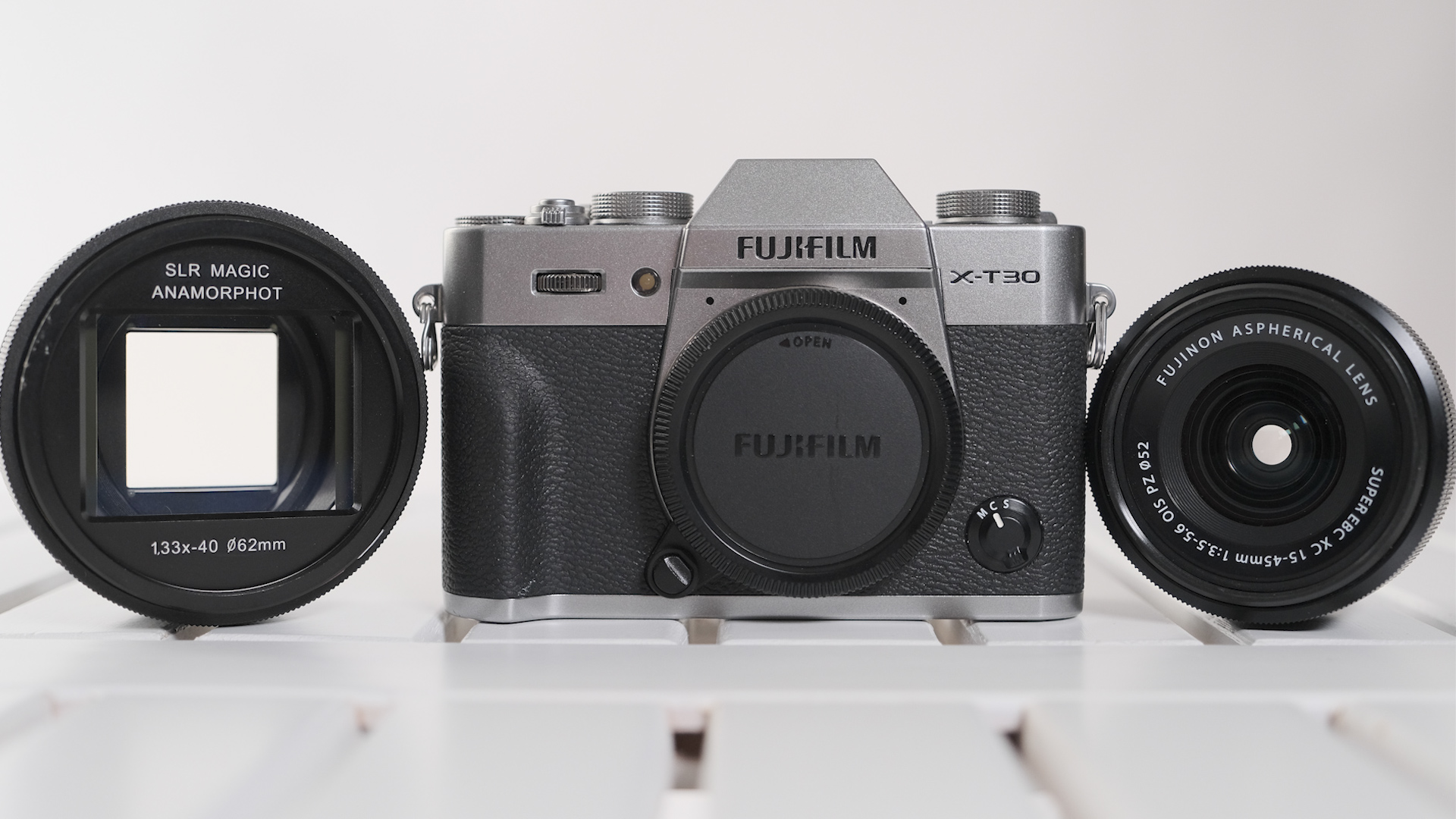Anamórfico, asequible: Reseñamos la FUJIFILM X-T30 y el SLR Magic Anamorphot-40 1.33x
