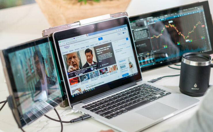 TRIO — Triple Your Laptop Screen While Working On the Go