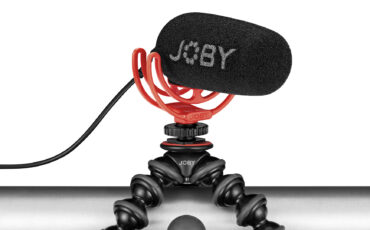 JOBY Wavo - New Ultra-Lightweight Vlogger Mic Announced