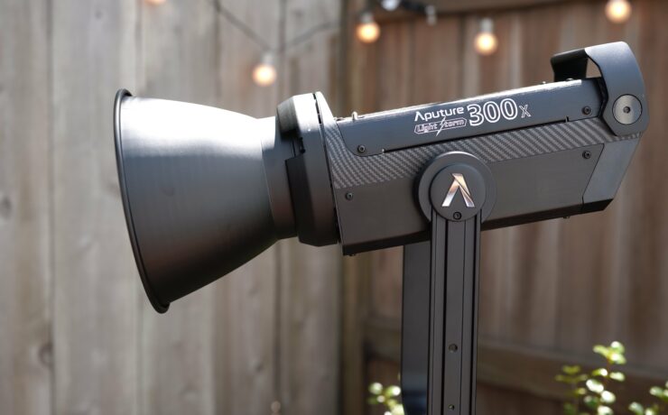 Aputure Light Storm LS300X- Bi-Color LED -  First Look