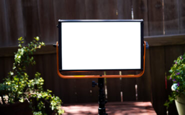 Dynacore DLS-2 60W LED Panel Light and D-155MA Battery Review