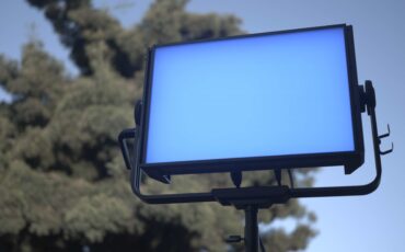 Aputure NOVA P300c LED Panel Review - A Sturdy and Affordable RGBWW Fixture