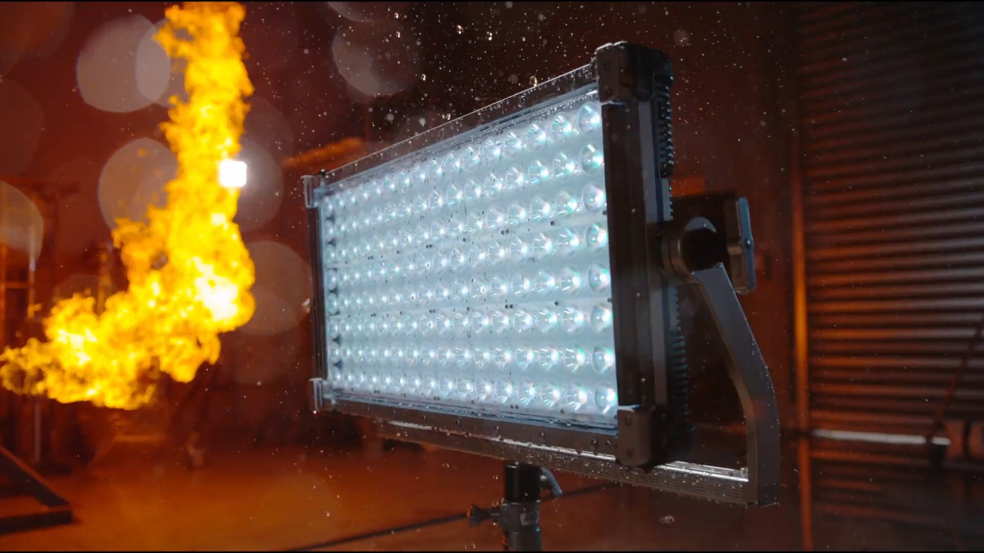 Anunciaron Vortex8 de Creamsource – Nueva luz RGBW de 2×1'
