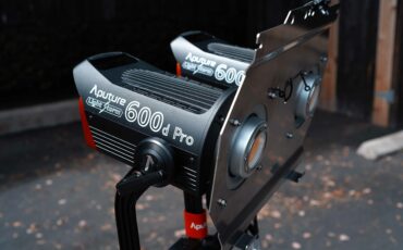 DoPChoiceのDual Bowens Mount レビュー - コンパクトなデザインでさらなる出力を実現