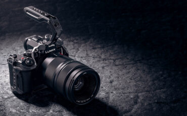 SmallRig "Black Mamba" Cage and Kit for Panasonic LUMIX S5II Launched