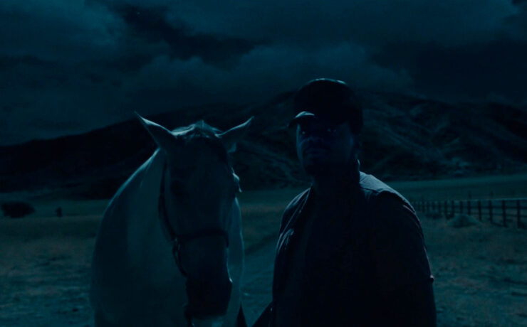 Filmar escenas nocturnas - Pensando fuera de la caja en la película "Nope"