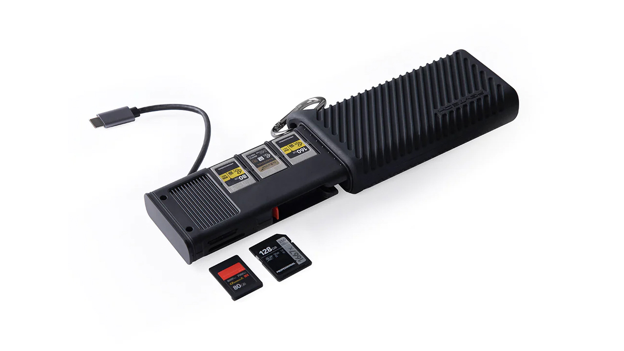 PGYTECH CreateMate Card Reader & Case for CFexpress Type A, Type B, and SD Media Unveiled